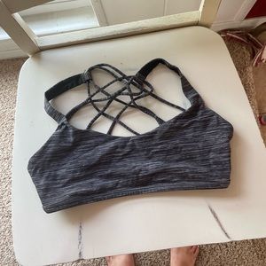 Lululemon Free to be bra